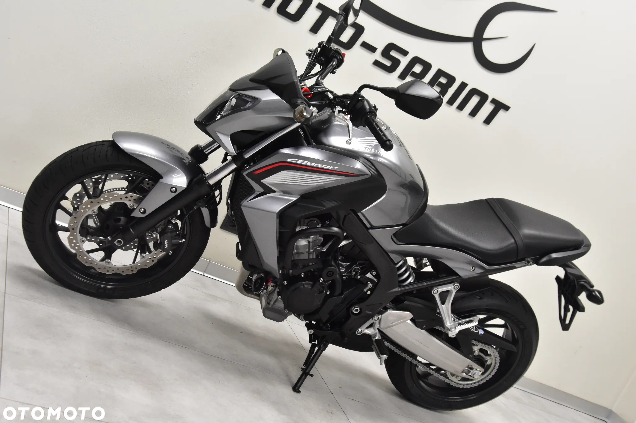 Honda CB - 8