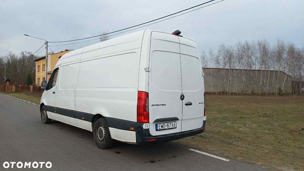 Mercedes-Benz SPRINTER - 16
