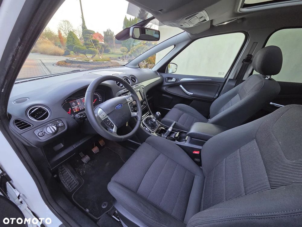 Ford S-Max 2.0 TDCi DPF Titanium - 17