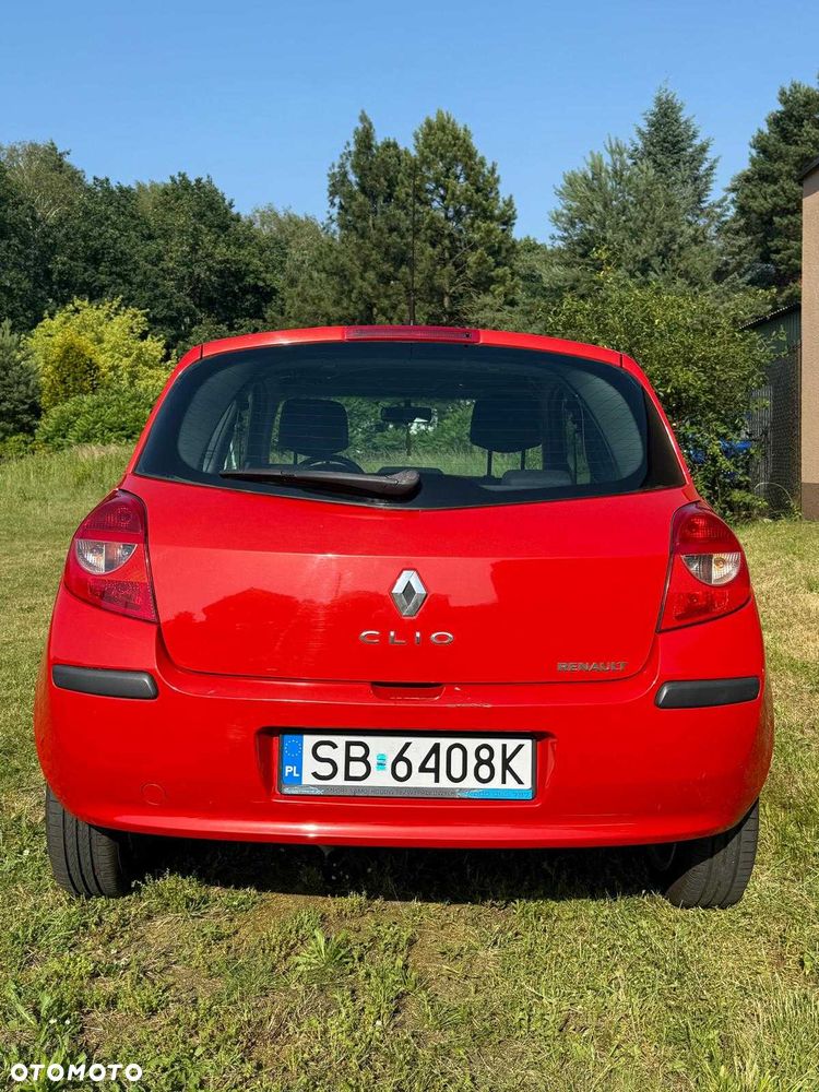Renault Clio - 5