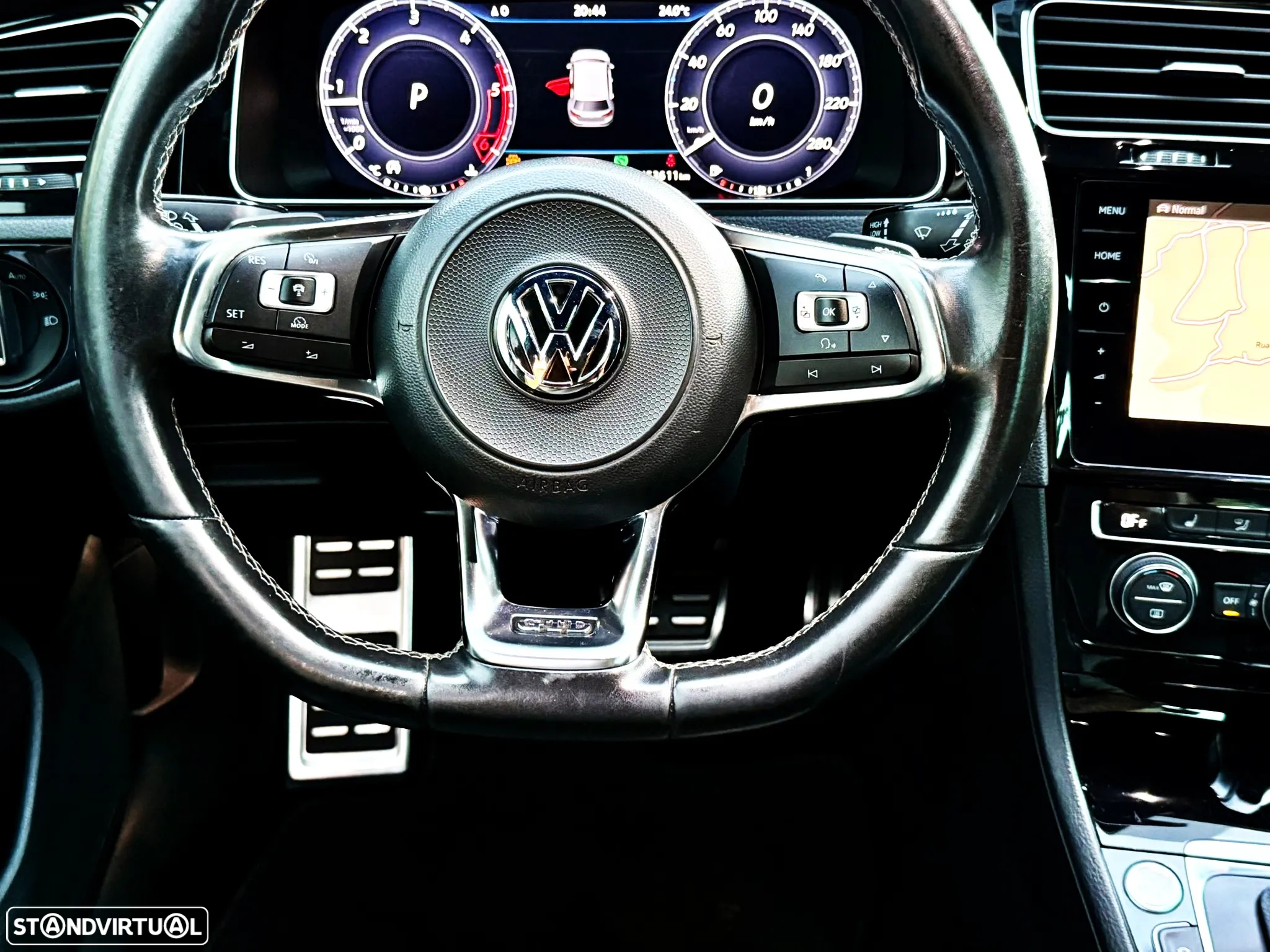 VW Golf 2.0 TDI GTD DSG - 18