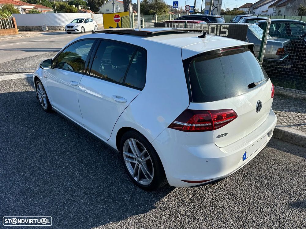 VW Golf 2.0 TDi GTD DSG - 2