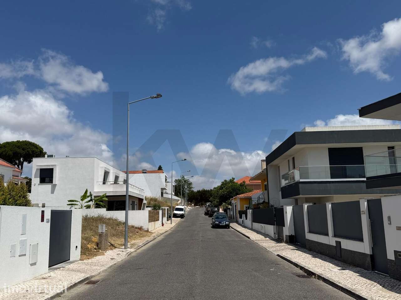 Terreno de 315 m2 com Vista Mar e Dupla Frente — Cascais / Sintra - Grande imagem: 3/24