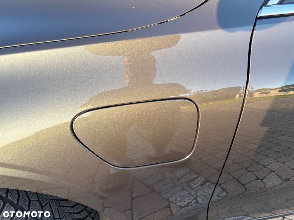Volvo V60 T6 AWD Plug-In Hybrid Inscription - 9