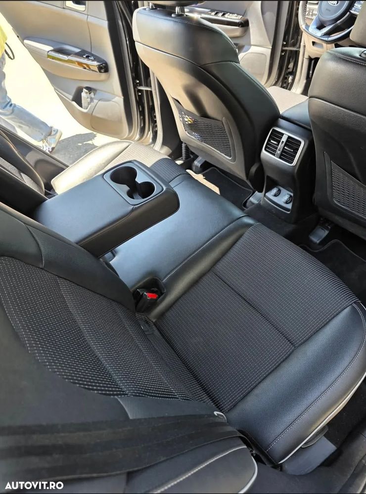 Kia Sportage 1.6 DSL 7DCT HP 4x2 GT Line - 4