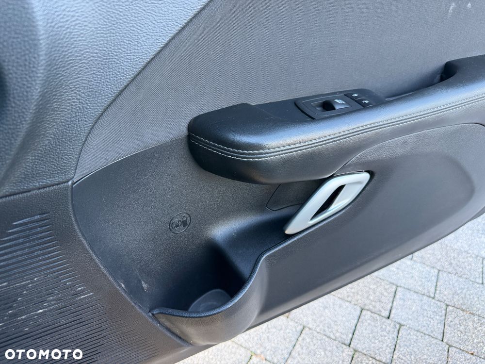 Dodge Challenger - 30