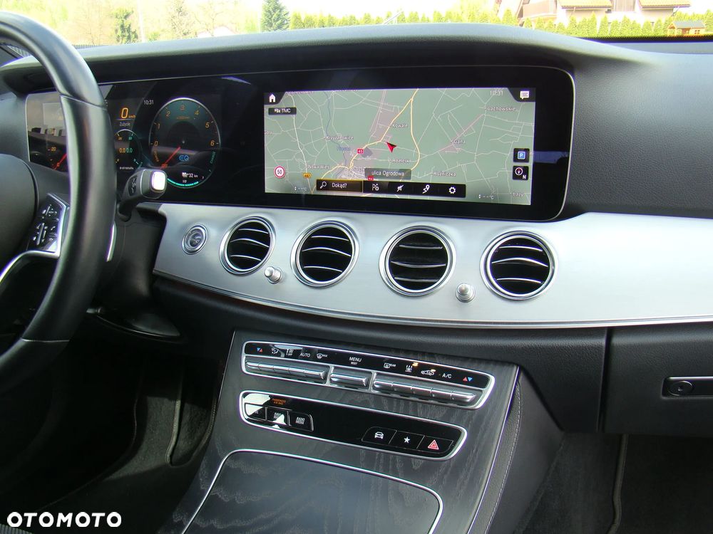 Mercedes-Benz Klasa E 300 de 9G-TRONIC Avantgarde - 33
