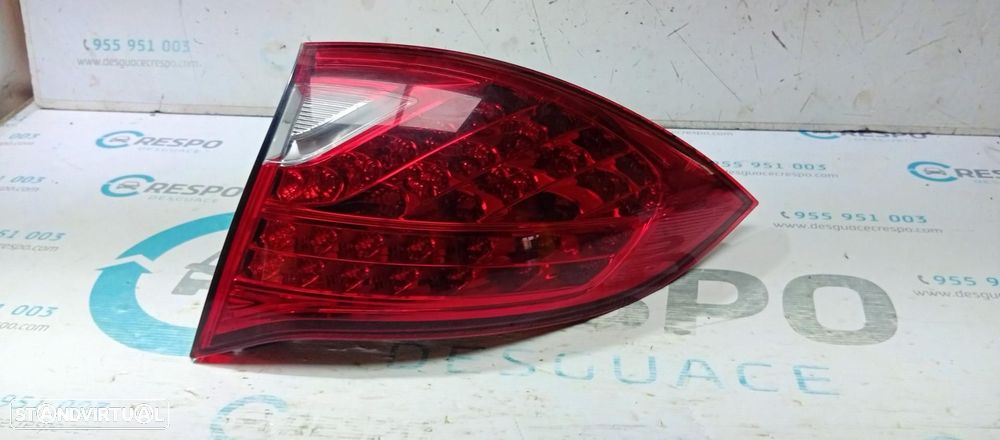 FAROLIM TRASEIRO DIREITO PORSCHE CAYENNE TIPO 92A - 1