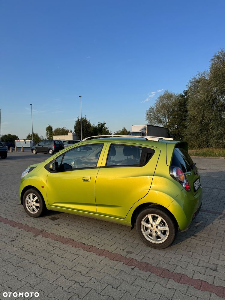 Chevrolet Spark 2011 photo 3