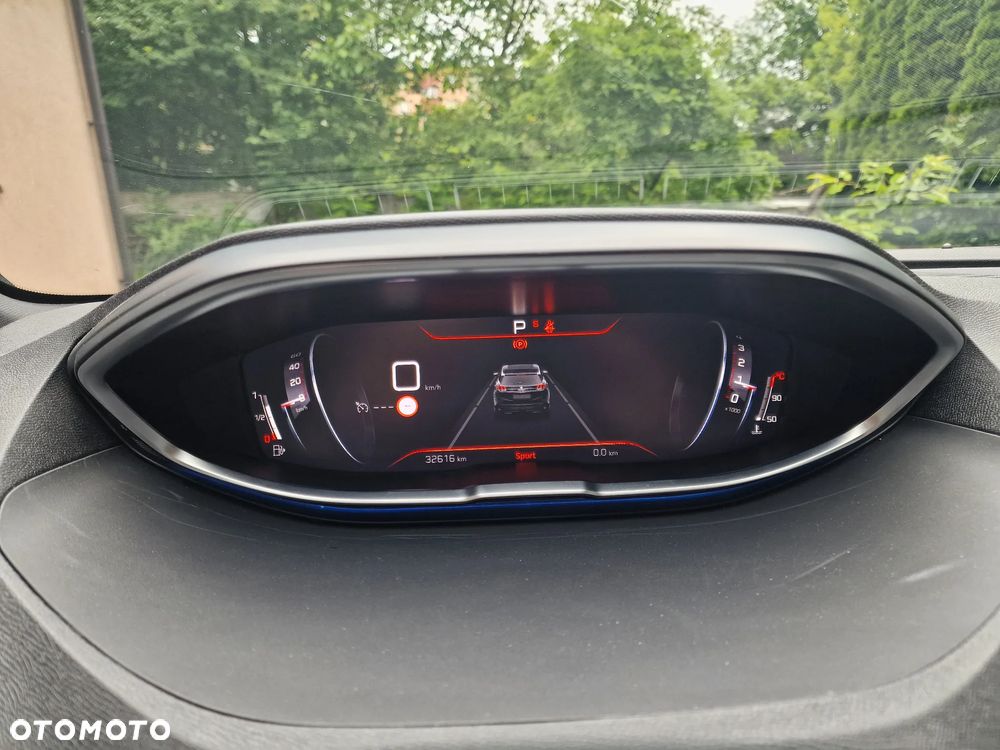 Peugeot 3008 1.2 PureTech Allure Pack S&S EAT8 - 7