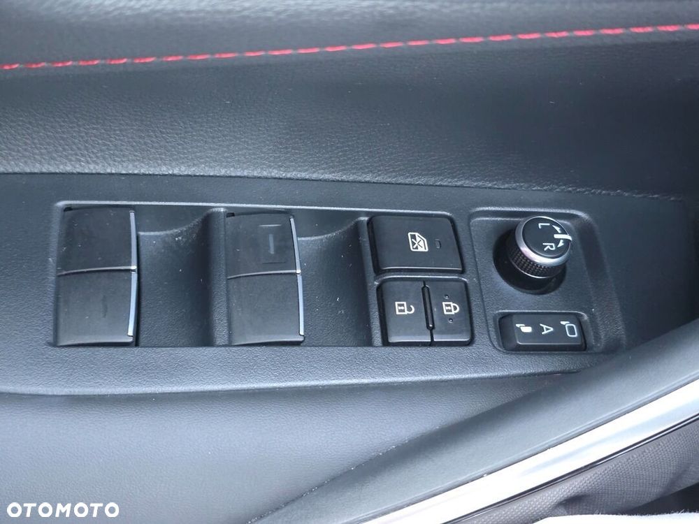 Toyota Corolla 2.0 Hybrid GR Sport Dynamic - 16