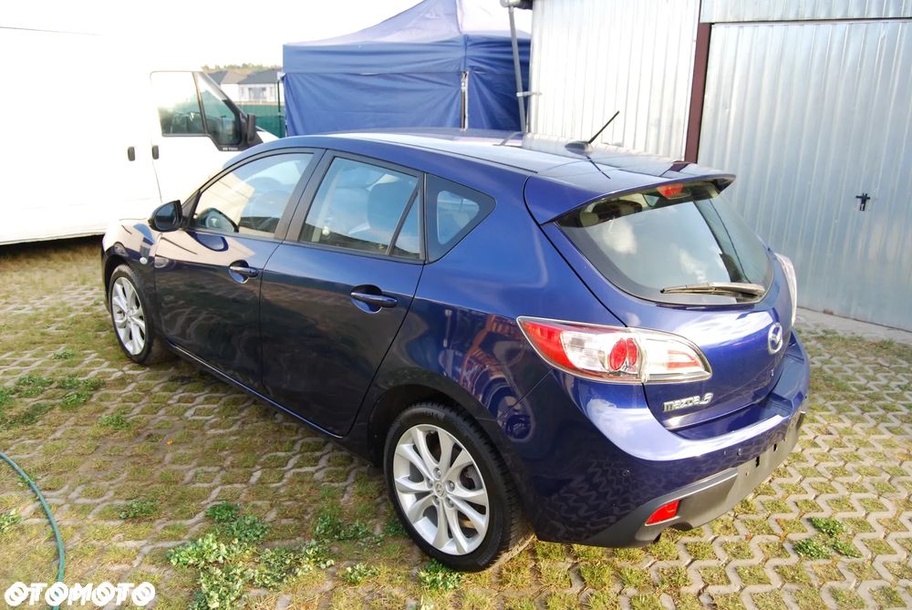 Mazda 3 1.6 CD Exclusive + - 4