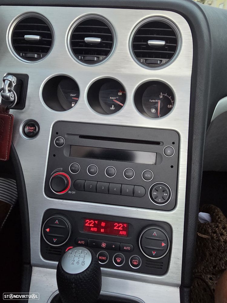 Alfa Romeo Spider 2.4 JTDM - 5