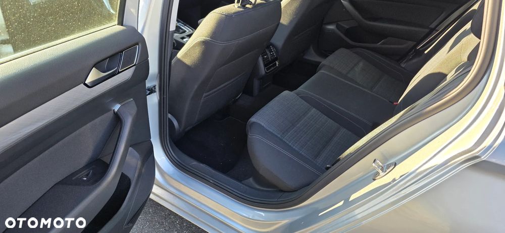 Volkswagen Passat Variant 2.0 TDI SCR DSG Business - 7