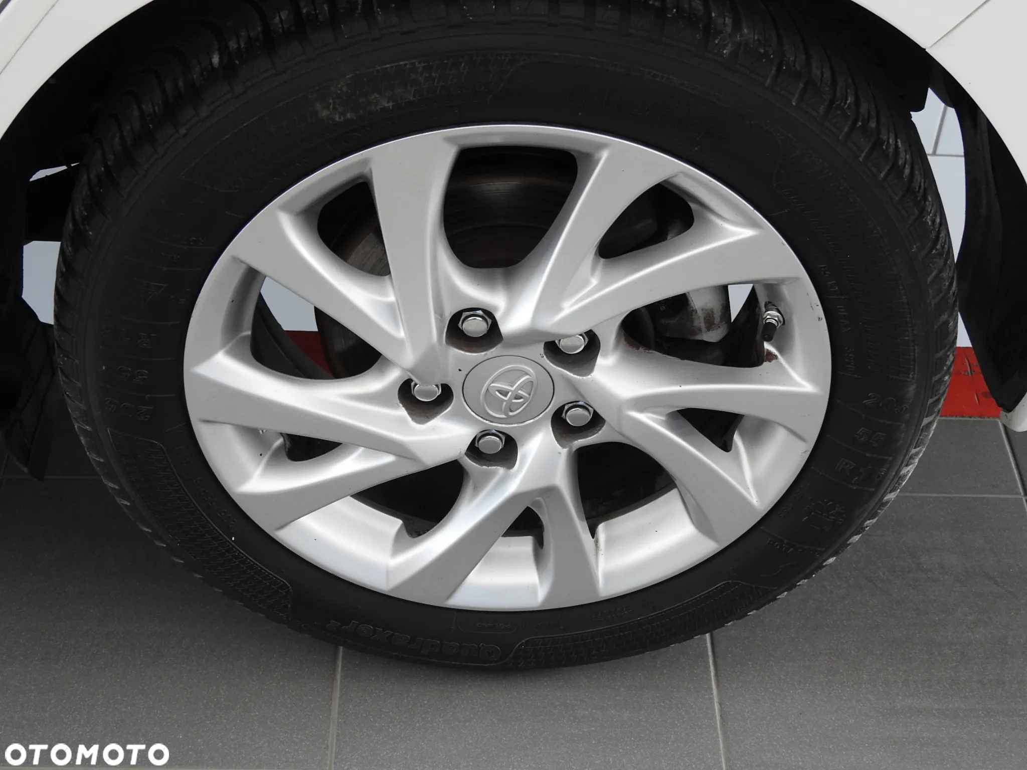 Toyota Auris 1.8 VVT-i Hybrid Automatik Comfort - 33