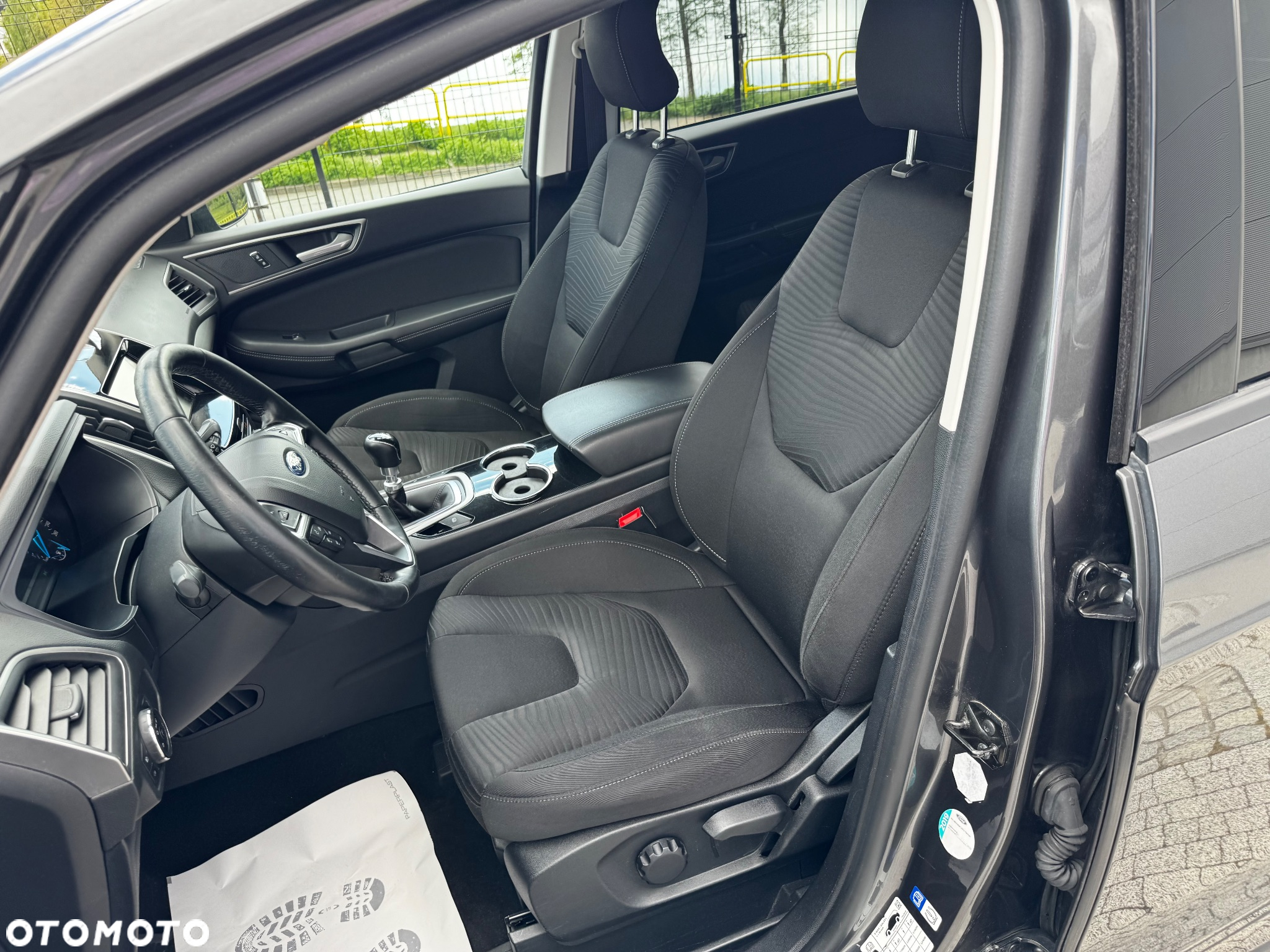Ford S-Max - 14