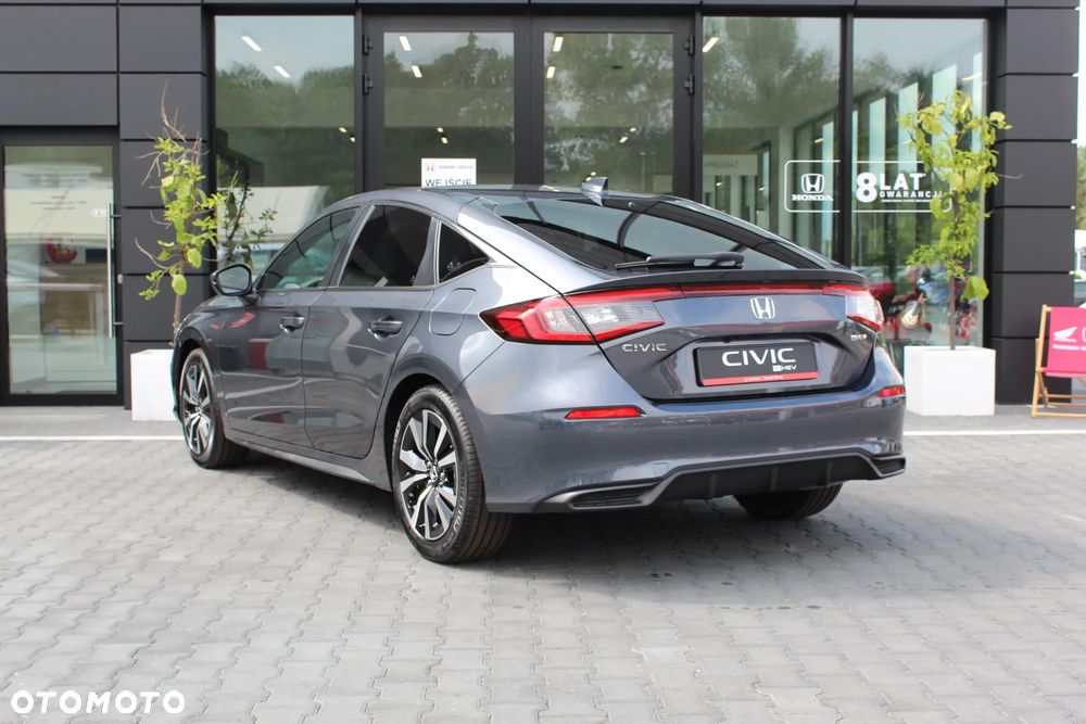 Honda Civic 2.0 i-MMD Elegance CVT - 14