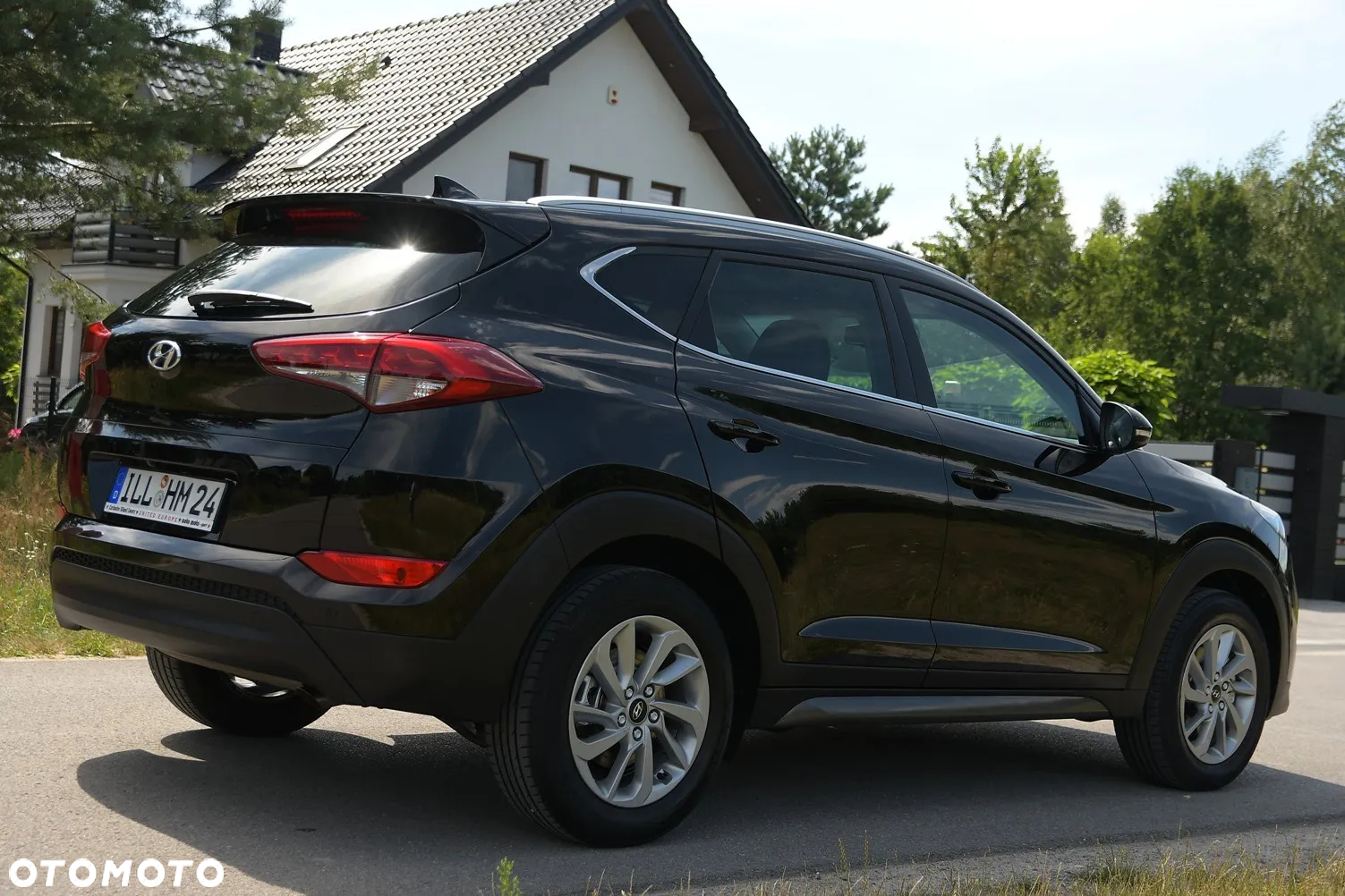 Hyundai Tucson 1.7 CRDI BlueDrive Design 2WD DCT - 4