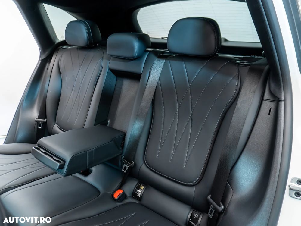 Mercedes-Benz GLC - 26