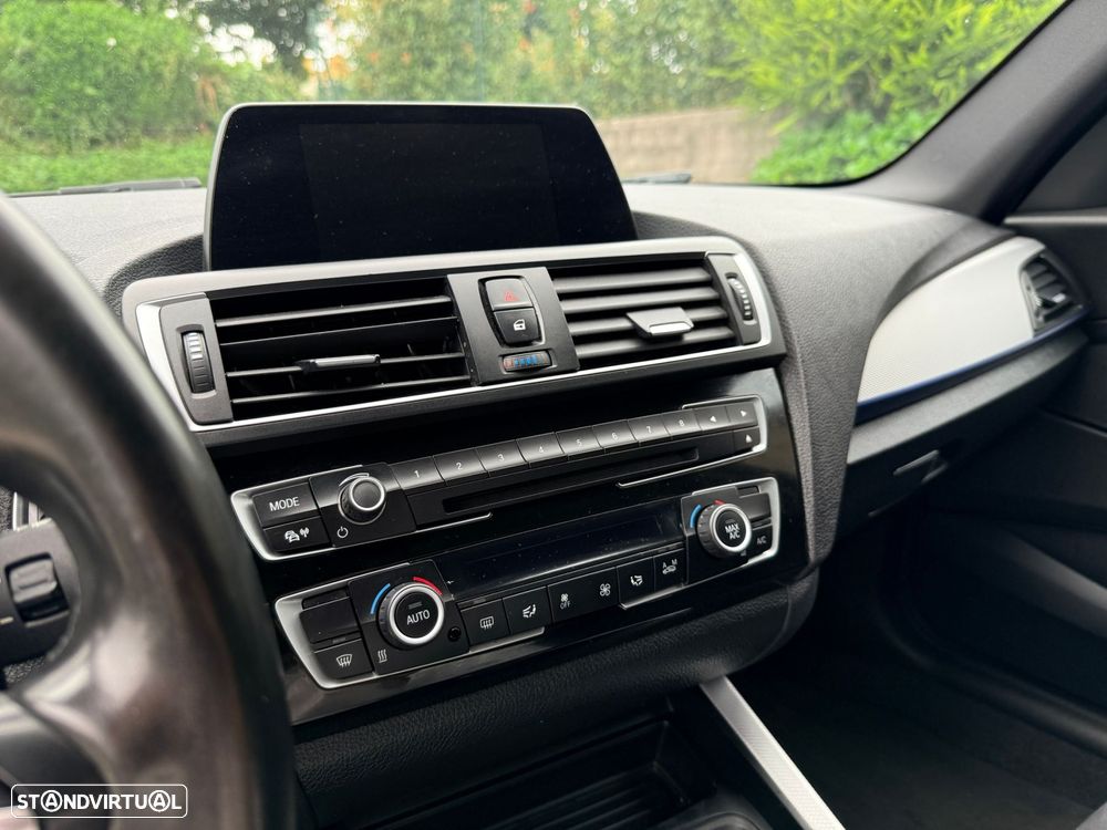 BMW 116 d Pack M - 27