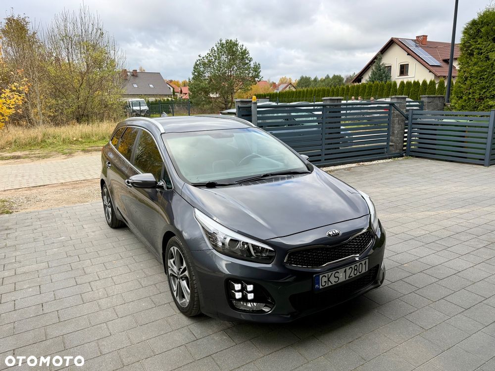 Kia Ceed 1.6 CRDi 136 ISG GT Line - 35