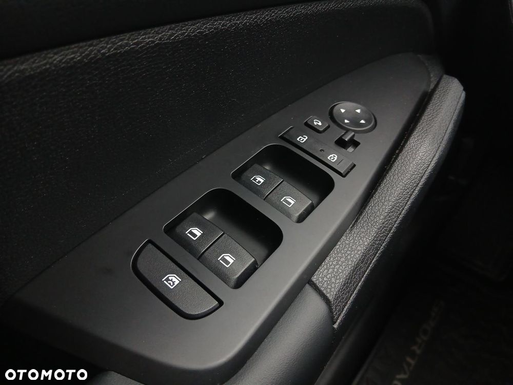 Kia Sportage 1.6 T-GDI M 2WD DCT - 24