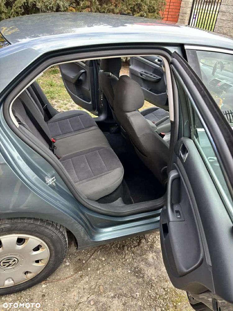 Volkswagen Jetta 1.6 FSI Comfortline - 12