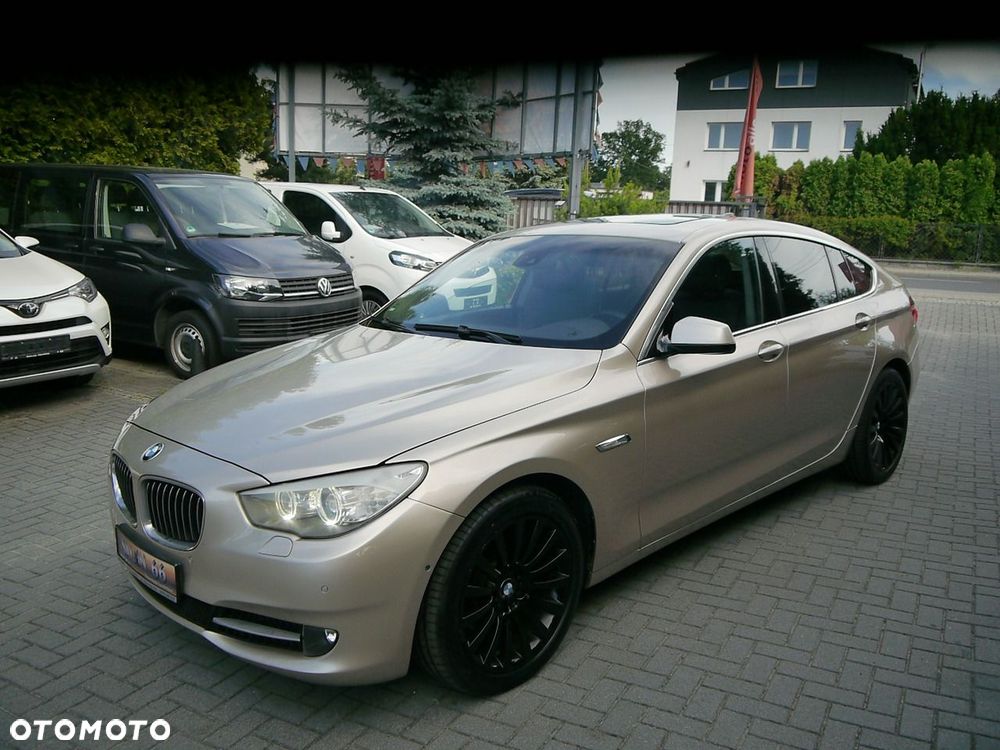 BMW 5GT - 4
