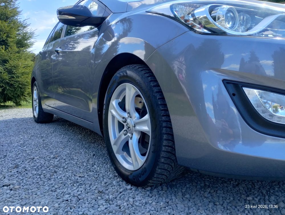 Hyundai i30 1.6 CRDi Fifa World Cup Edition - 5