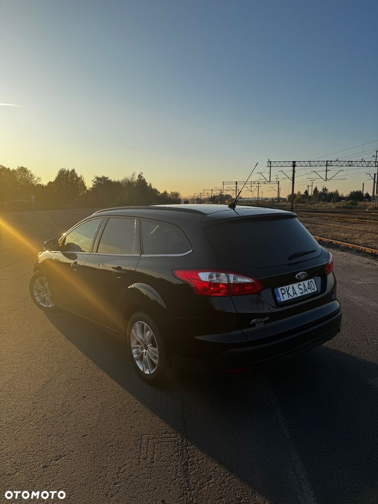 Ford Focus 1.6 Trend - 17