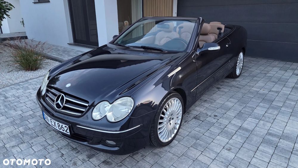 Mercedes-Benz CLK - 21