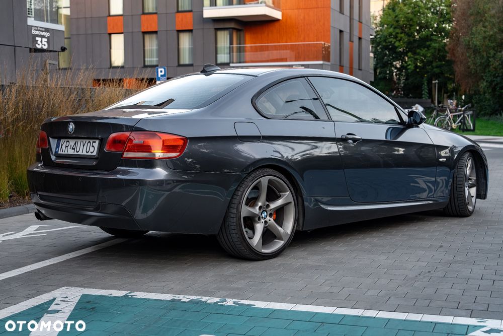 BMW Seria 3 330d - 11