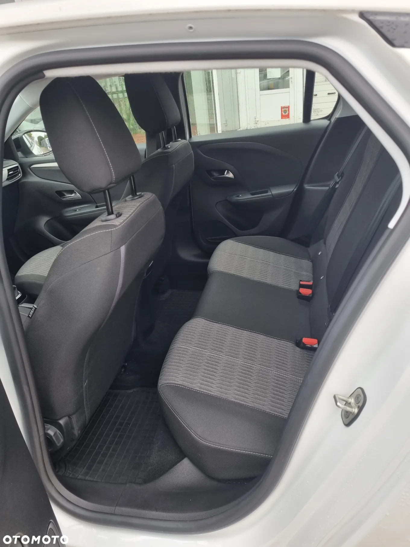 Opel Corsa 1.2 Edition S&S - 9