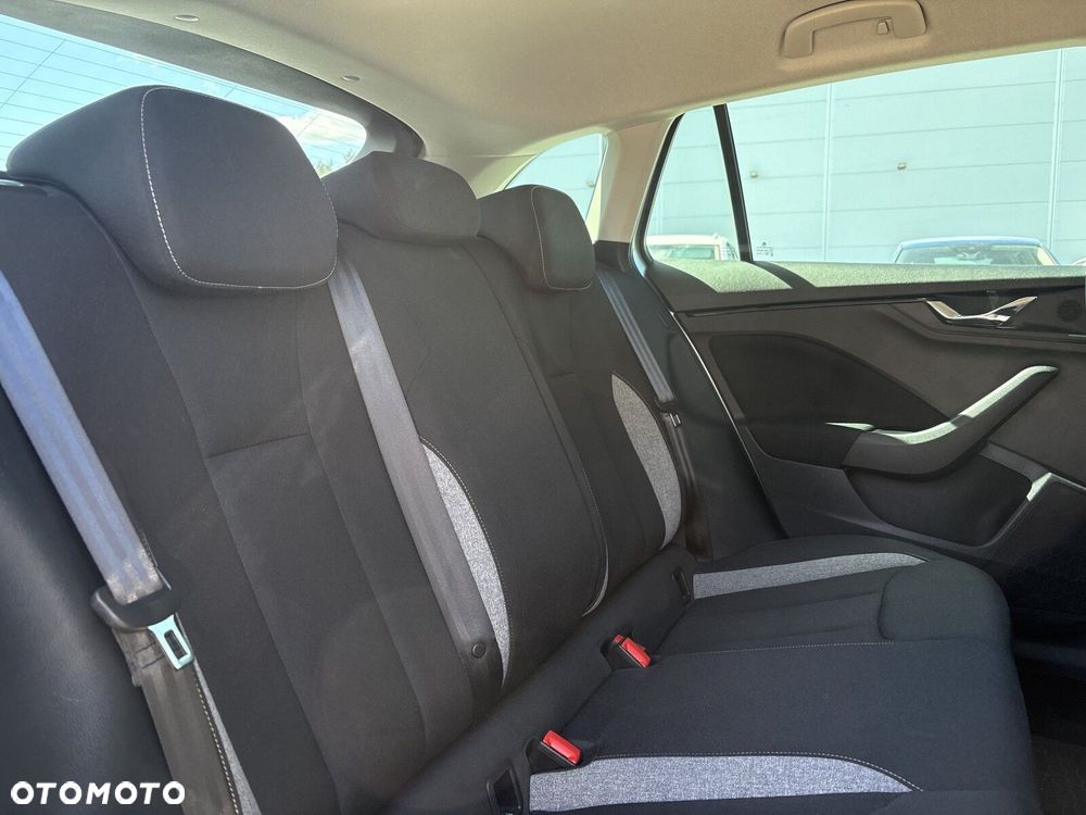 Skoda Scala 1.0 TSI Selection DSG - 21