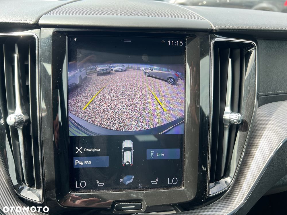 Volvo XC 60 D3 Drive-E R-Design Momentum - 37