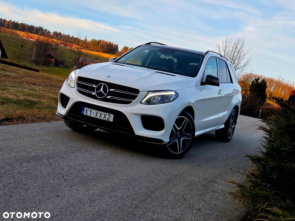 Mercedes-Benz GLE - 1