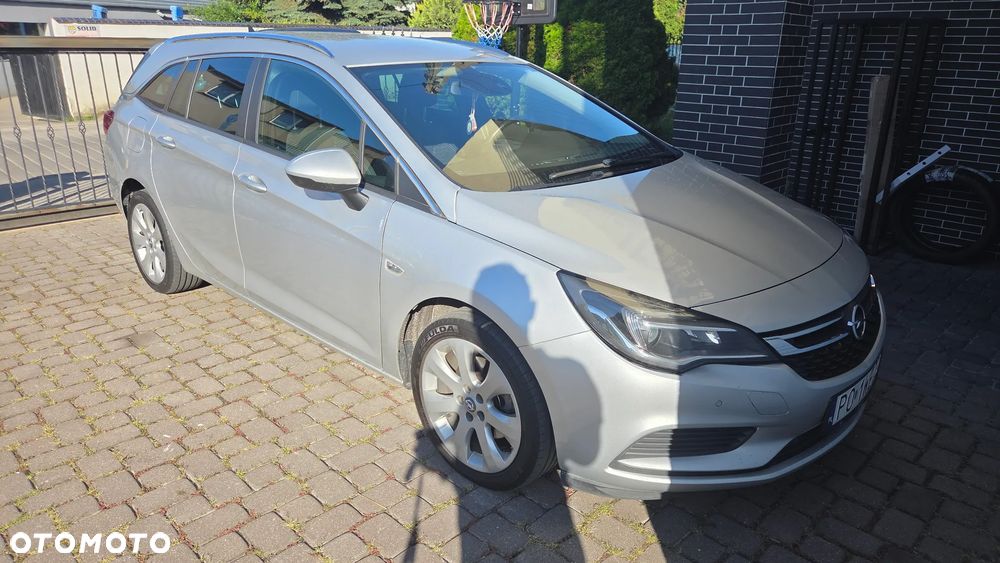 Opel Astra 1.6 CDTI Dynamic - 1