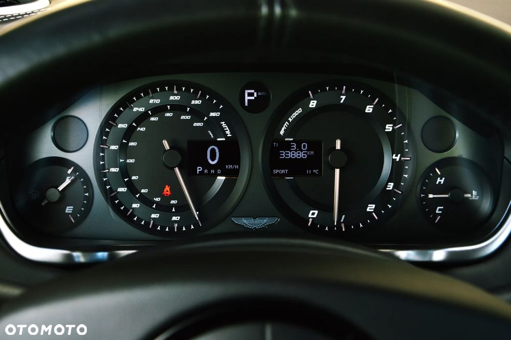 Aston Martin V12 Vanquish - 39