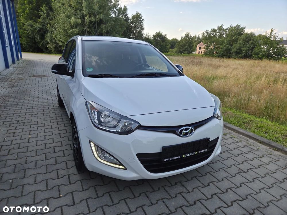 Hyundai i20 1.2 Fifa World Cup Edition - 9