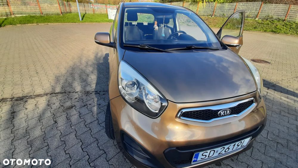 Kia Picanto 1.0 Fifa World Cup Edition - 8