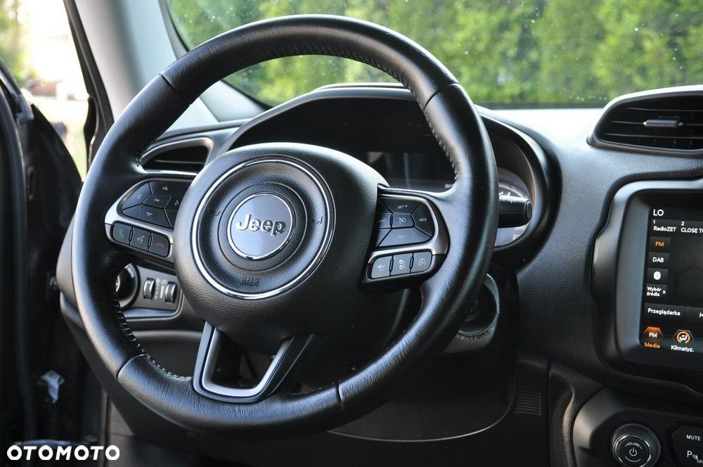 Jeep Renegade - 36