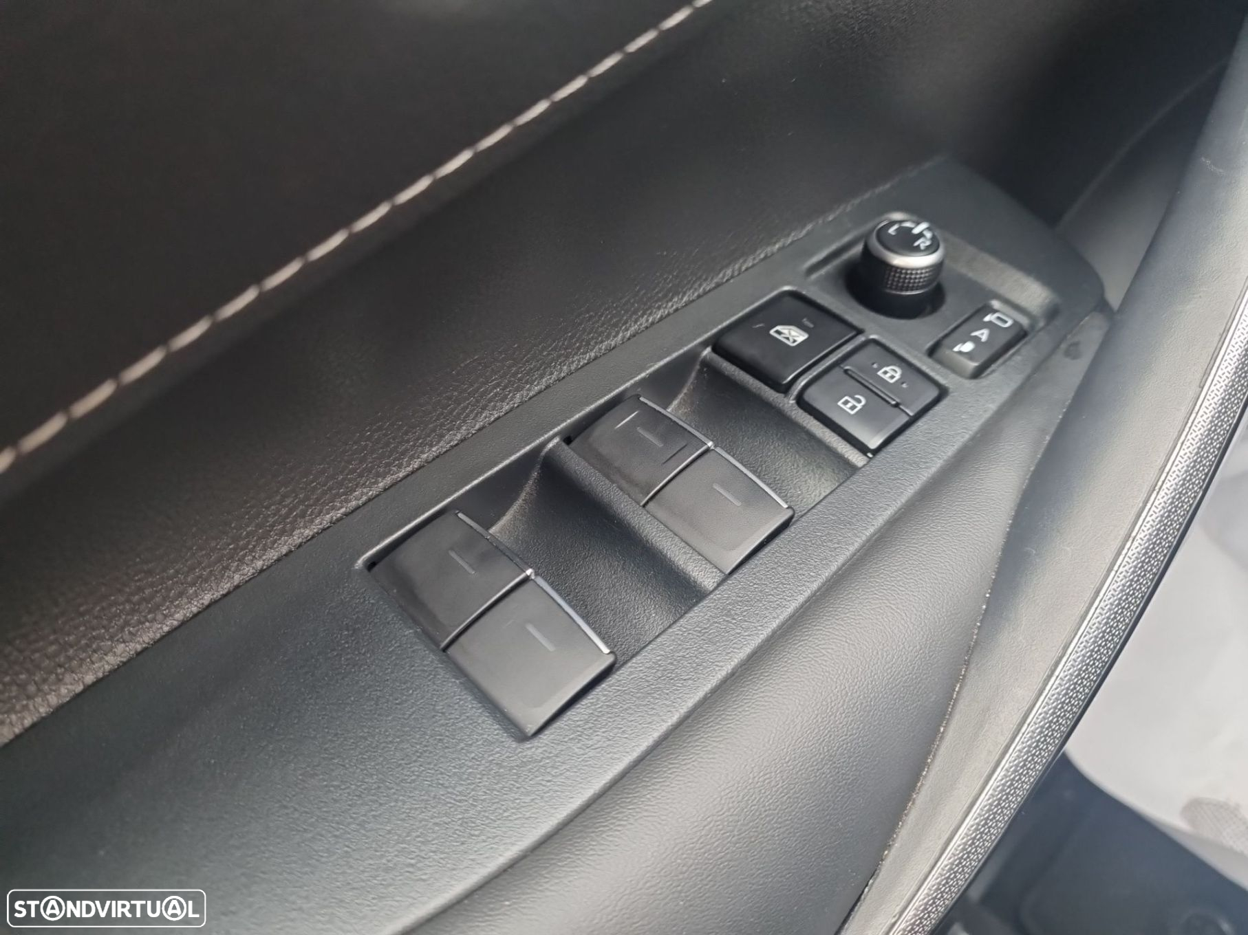 Toyota Corolla 1.8 Hybrid Comfort+P.Sport - 23