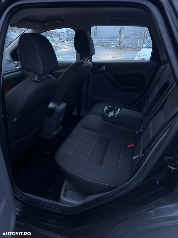 Ford Focus 1.6 TDCI DPF Start-Stopp-System Titanium - 10