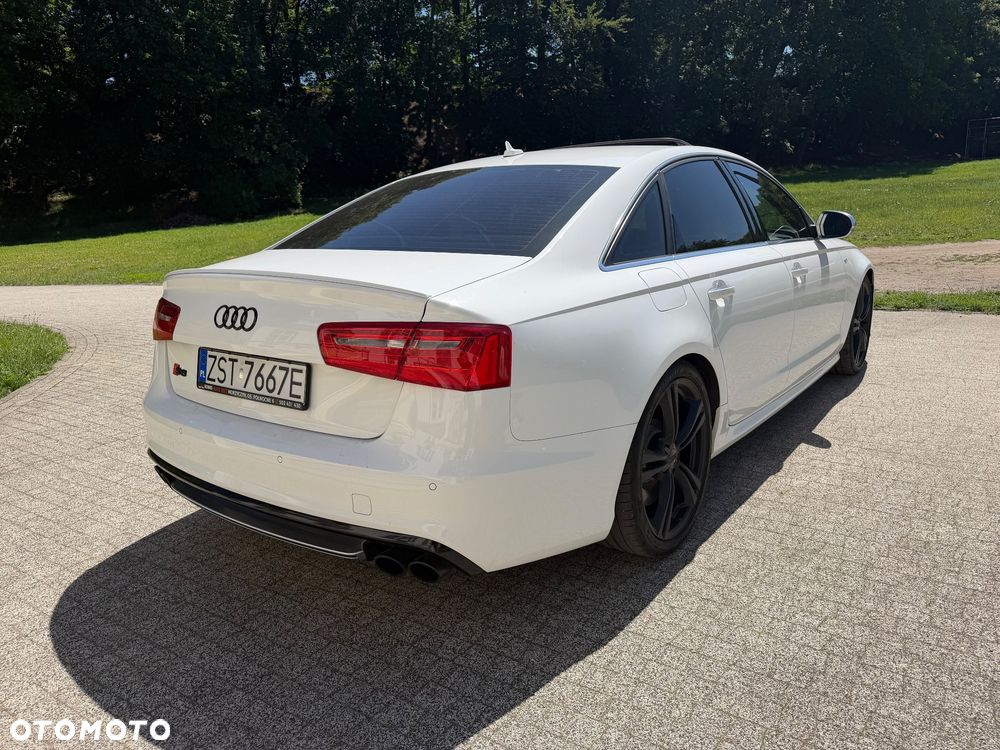 Audi S6 Limousine - 10
