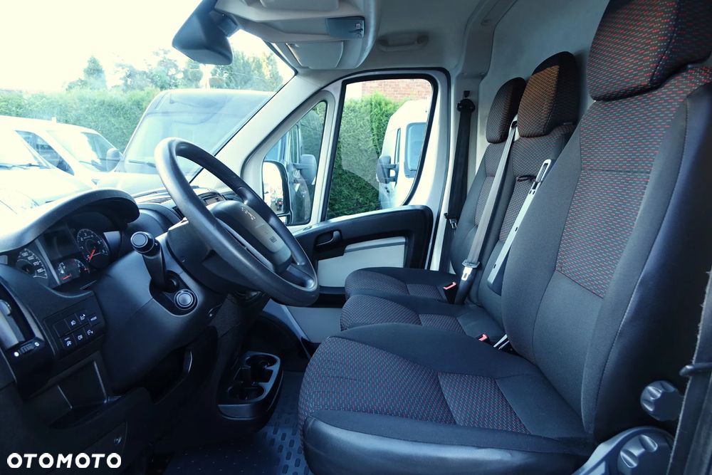 Peugeot Boxer 3-osobowy L4H2 najdłuższy - 11