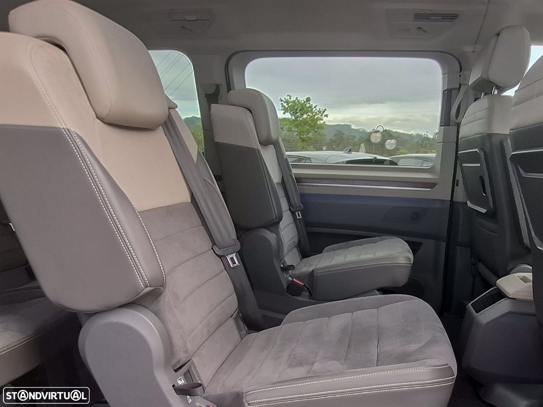VW Multivan 2.0 TDI Style Longa DSG - 8