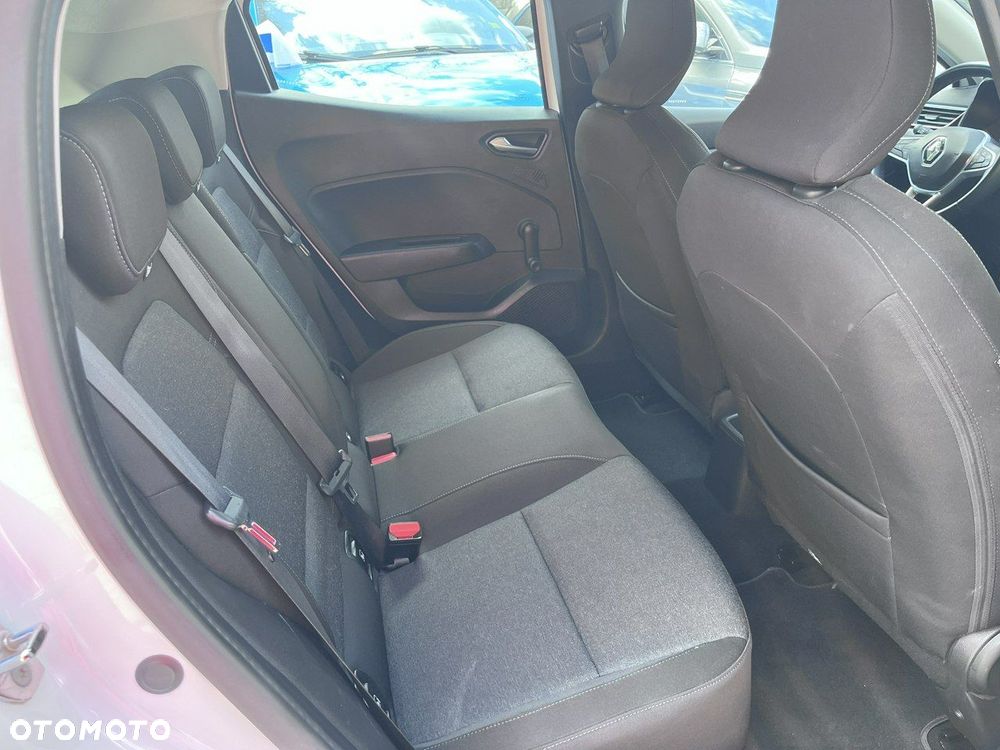 Renault Clio - 27