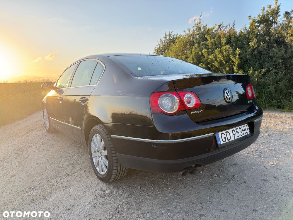 Volkswagen Passat 2.0 TDI DPF Comfortline - 3