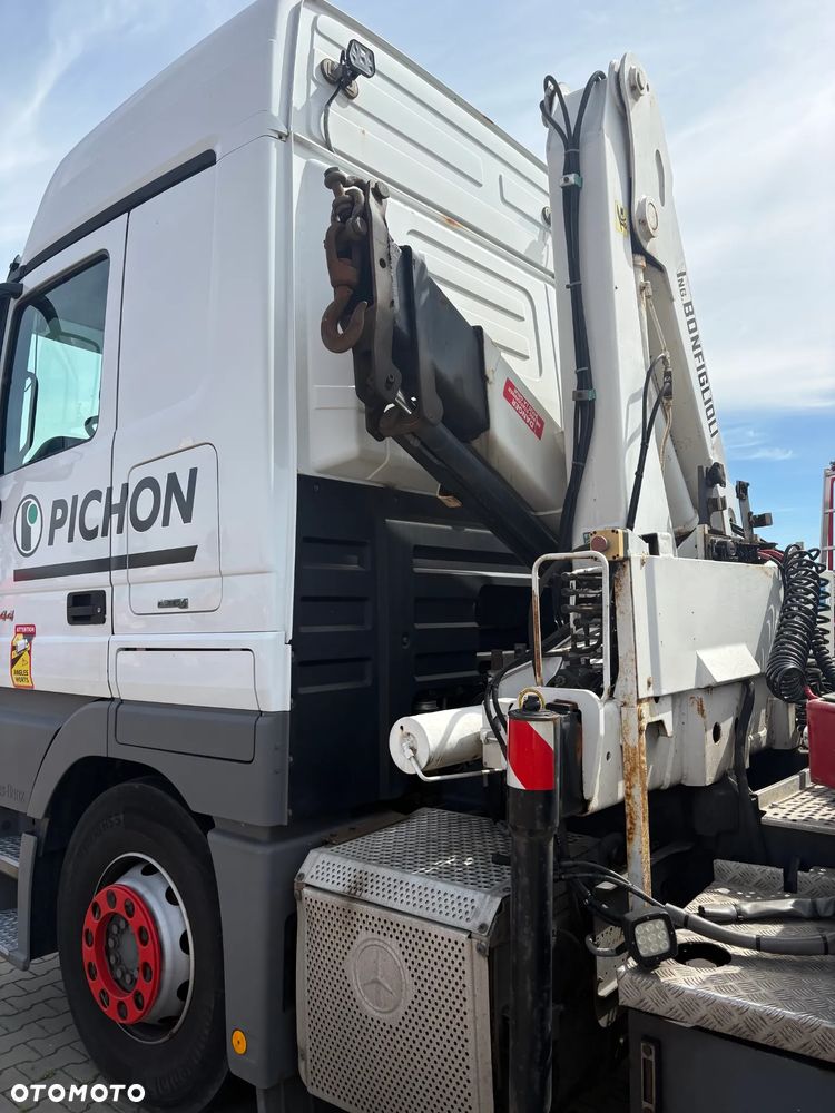 Mercedes-Benz Actros - 5