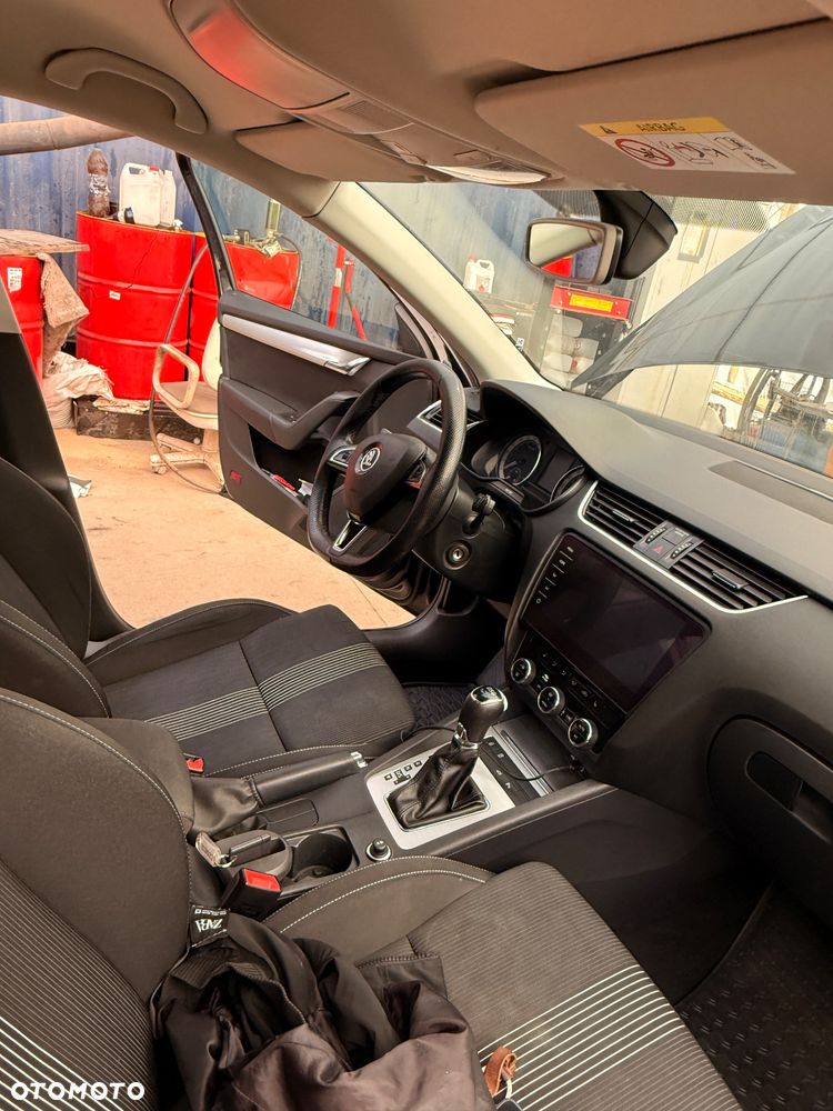 Skoda Octavia 1.6 TDI Ambition DSG - 15
